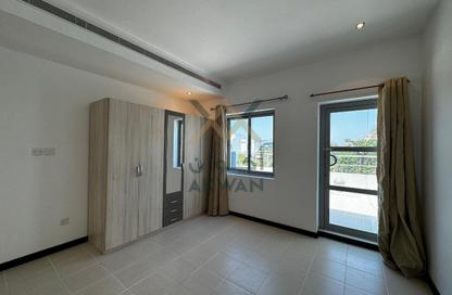 Villa - 4 Bedrooms - 5 Bathrooms for rent in Saar - Northern Governorate
