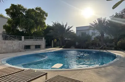 فيلا - 3 غرف نوم - 4 حمامات للايجار في سار - المحافظة الشمالية