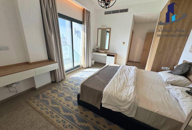 1002576 - Property Image 2