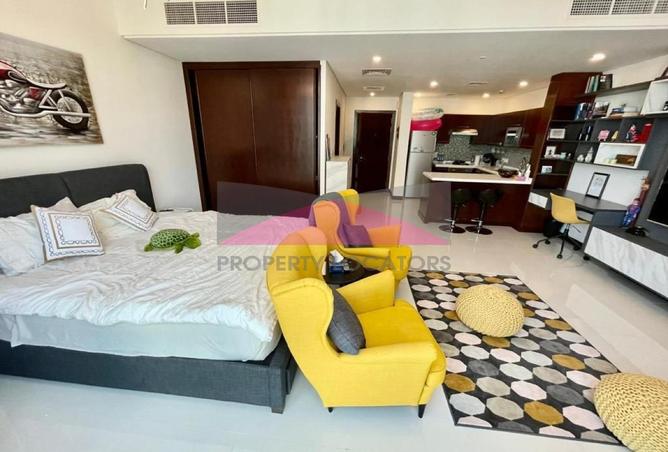 1001401 - Property Image 2