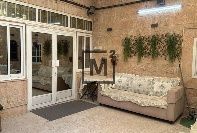 978083 - Property Image 2