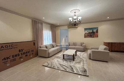 Villa - 3 - 5 for rent in Hidd - Muharraq Governorate