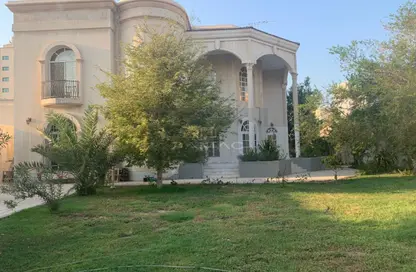 Villa - 6 Bedrooms - 4 Bathrooms for sale in Al Burhama - Manama - Capital Governorate