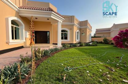 Villa - 4 Bedrooms - 5 Bathrooms for rent in Saar - Northern Governorate