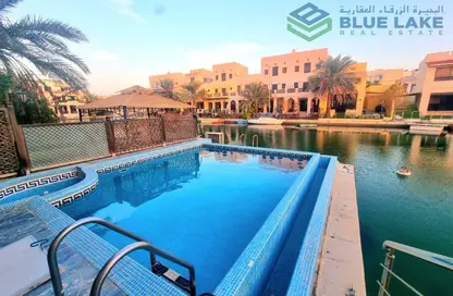 فيلا - 3 غرف نوم - 4 حمامات للايجار في مدينة المرسى - أمواج - المحرق