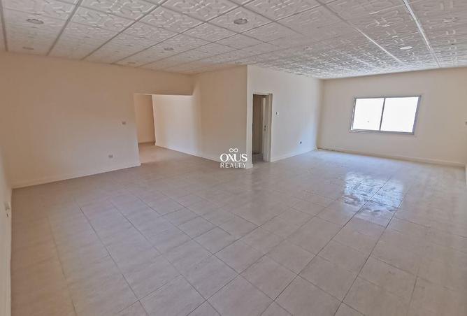 999002 - Property Image 2