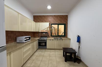Apartment - 2 Bedrooms - 2 Bathrooms for rent in Mahooz - Manama - Capital Governorate