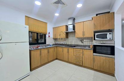 Apartment - 2 Bedrooms - 2 Bathrooms for sale in Al Juffair - Capital Governorate