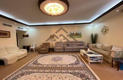 Apartment - 2 Bedrooms - 2 Bathrooms for sale in Al Juffair - Capital Governorate