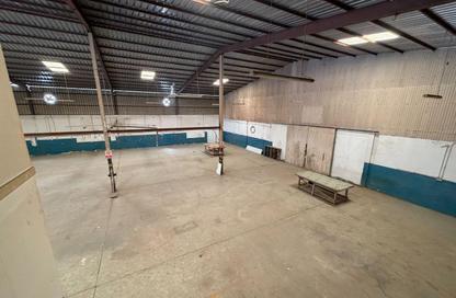 Warehouse - Studio - 2 Bathrooms for rent in Salmabad - Central Governorate