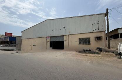 Warehouse - Studio - 2 Bathrooms for rent in Salmabad - Central Governorate