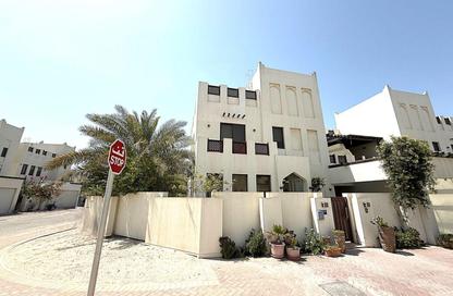 Villa - 4 Bedrooms - 5 Bathrooms for sale in Diyar Al Muharraq - Muharraq Governorate