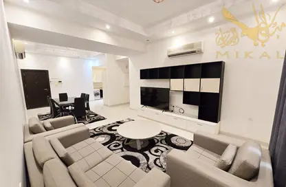 Apartment - 3 Bedrooms - 3 Bathrooms for rent in Shakhura - Northern Governorate