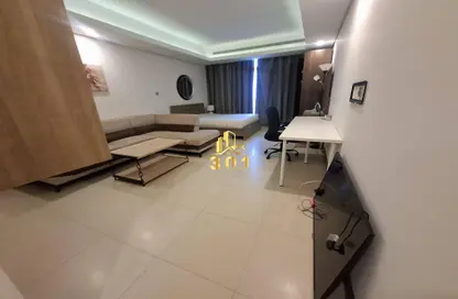 Apartment - Studio - 1 Bathroom for rent in Busaiteen - Muharraq Governorate