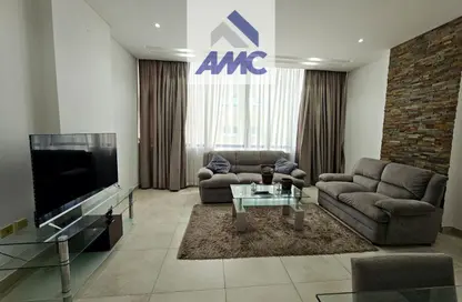 Apartment - 1 Bedroom - 2 Bathrooms for rent in Al Juffair - Capital Governorate