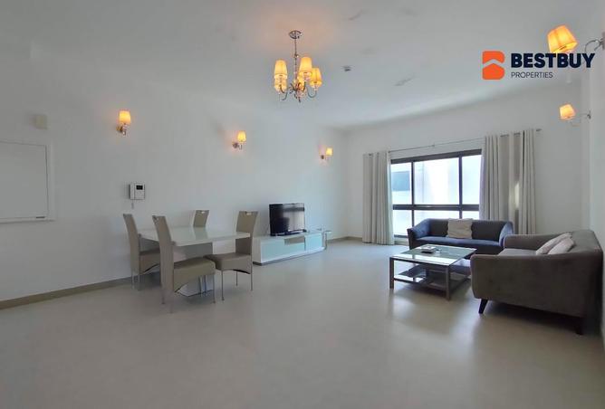 998973 - Property Image 2