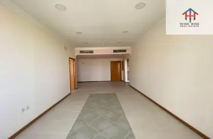 Office Space - 2 Bedrooms - 2 Bathrooms for rent in Zinj - Manama - Capital Governorate