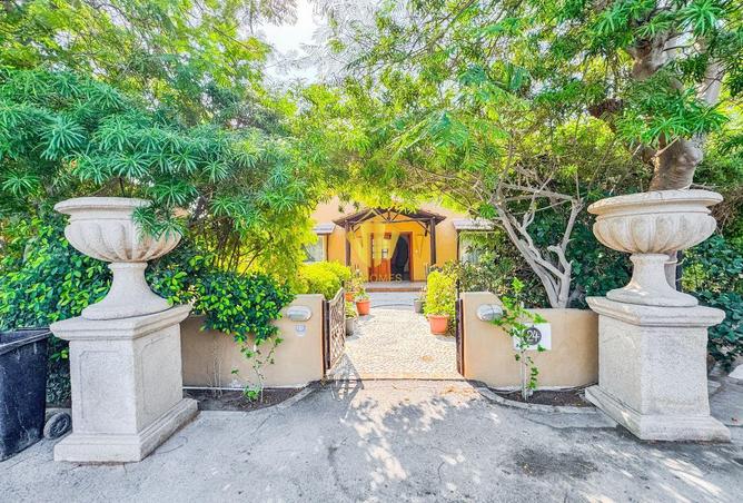 988679 - Property Main Image