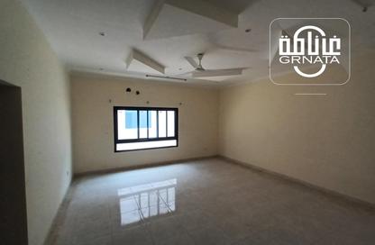 Apartment - 3 Bedrooms - 3 Bathrooms for rent in Tubli - Central Governorate