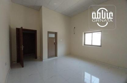 Apartment - 2 Bedrooms - 2 Bathrooms for rent in alnaim - Manama - Capital Governorate
