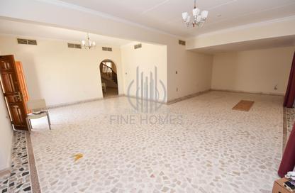 Villa - 4 - 4 for rent in Tubli - Central Governorate
