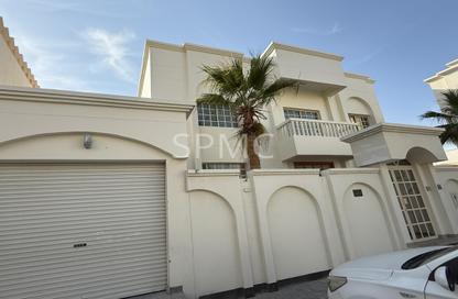 Villa - 4 Bedrooms - 4 Bathrooms for rent in Busaiteen - Muharraq Governorate