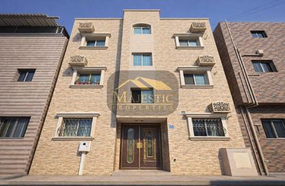 عمارة بالكامل - 8 غرف نوم - 8 حمامات للبيع في وسط المنامة - المنامة - محافظة العاصمة
