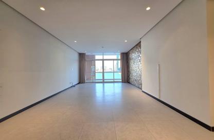 Apartment - 3 Bedrooms - 4 Bathrooms for rent in Reef Island - Capital Governorate