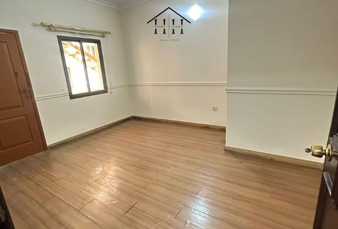 55311437 - Property Image 2