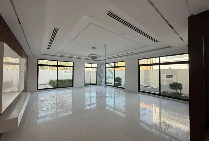 1002912 - Property Image 3