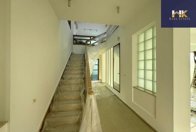 990181 - Property Image 3