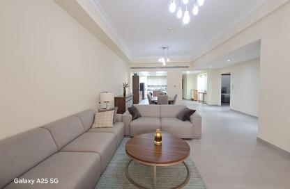 Apartment - 3 Bedrooms - 2 Bathrooms for rent in Al Juffair - Capital Governorate