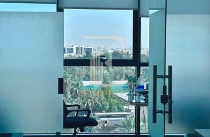 Office Space - 1 Bedroom - 1 Bathroom for rent in Sanabis - Manama - Capital Governorate