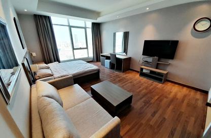 Apartment - Studio - 1 Bathroom for rent in Sanabis - Manama - Capital Governorate