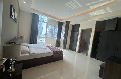 Apartment - 2 Bedrooms - 3 Bathrooms for rent in Al Juffair - Capital Governorate