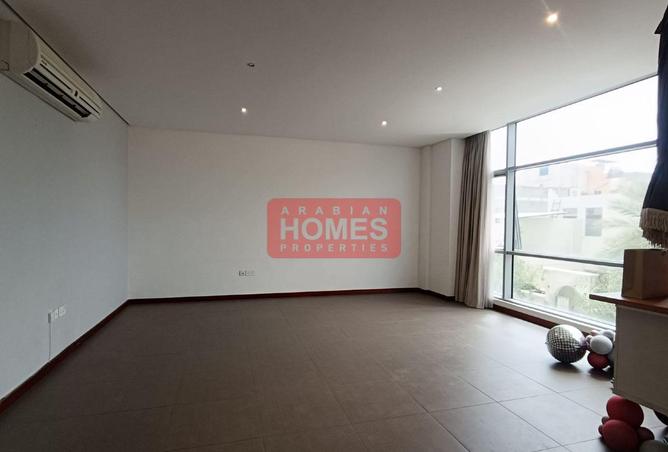 52327531 - Property Image 3