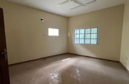 Apartment - 2 Bedrooms - 2 Bathrooms for rent in Tubli - Central Governorate Apartment - 2 Bedrooms - 2 Bathrooms for rent in Tubli - Central Governorate