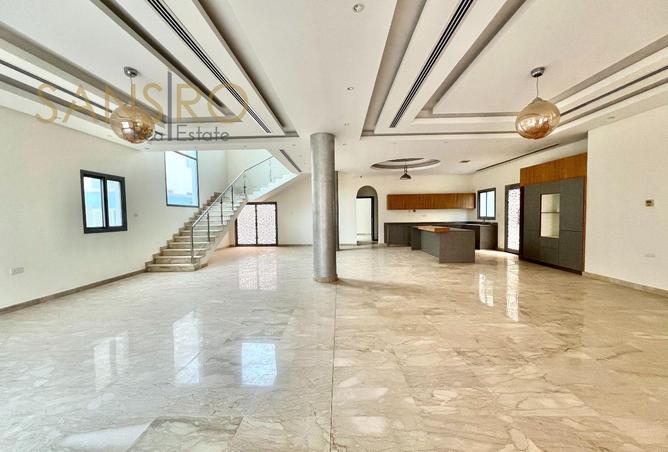 1002496 - Property Image 2