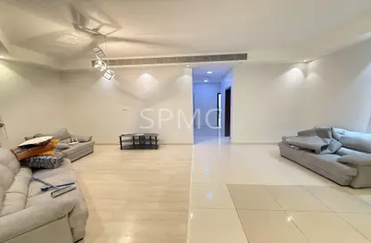 شقة - 3 غرف نوم - 2 حمامات للايجار في توبلي - المحافظة الوسطى