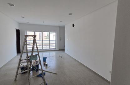 Apartment - 3 Bedrooms - 2 Bathrooms for rent in Riffa - Southern Governorate Apartment - 3 Bedrooms - 2 Bathrooms for rent in Riffa - Southern Governorate