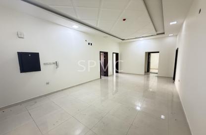 Apartment - 2 Bedrooms - 2 Bathrooms for rent in Tubli - Central Governorate Apartment - 2 Bedrooms - 2 Bathrooms for rent in Tubli - Central Governorate