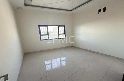 Apartment - 2 Bedrooms - 2 Bathrooms for rent in Tubli - Central Governorate