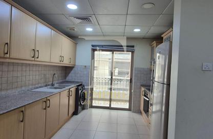 Apartment - 2 Bedrooms - 2 Bathrooms for rent in Sanabis - Manama - Capital Governorate