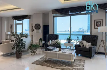 Apartment - 3 Bedrooms - 5 Bathrooms for rent in Reef Island - Capital Governorate