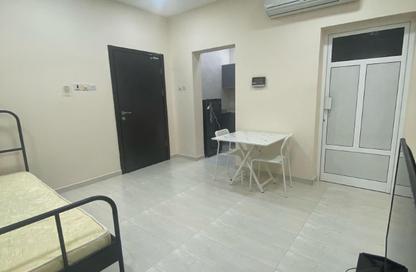 Apartment - Studio - 1 Bathroom for rent in Zinj - Manama - Capital Governorate Apartment - Studio - 1 Bathroom for rent in Zinj - Manama - Capital Governorate