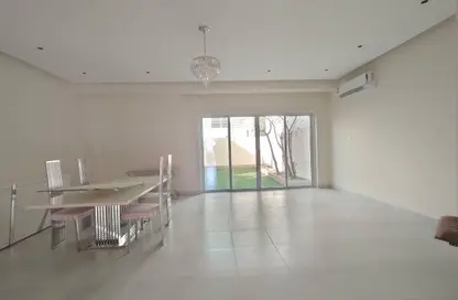 Villa - 3 Bedrooms - 3 Bathrooms for rent in Tubli - Central Governorate