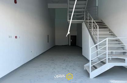 مستودع - استوديو - 1 حمام للايجار في ديار المحرق - المحرق