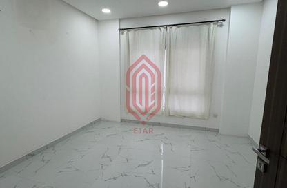 Apartment - 3 Bedrooms - 2 Bathrooms for rent in Jeblat Hebshi - Northern Governorate