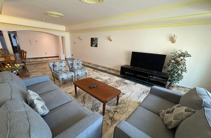 Apartment - 2 Bedrooms - 3 Bathrooms for rent in Al Juffair - Capital Governorate
