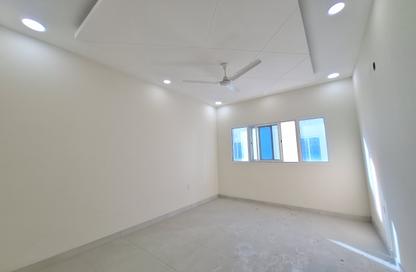 Apartment - 4 Bedrooms - 4 Bathrooms for sale in Alhajiyat - Riffa - Southern Governorate